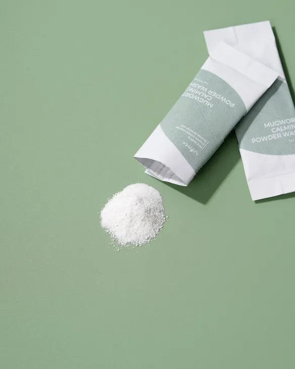 ISNTREE Mugwort Calming Powder Wash