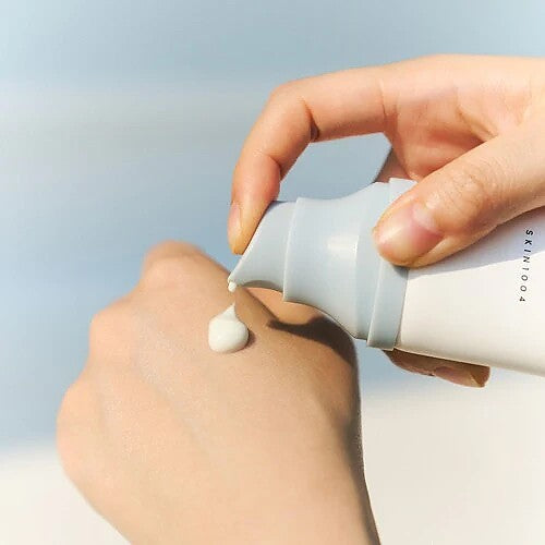 SKIN1004 Hyalu-Cica Water-fit Sun Serum