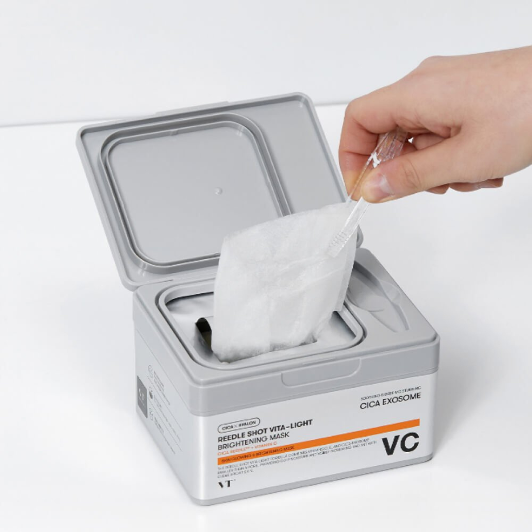 VT Cosmetics Reedle Shot Vita-Light Brightening Mask Box